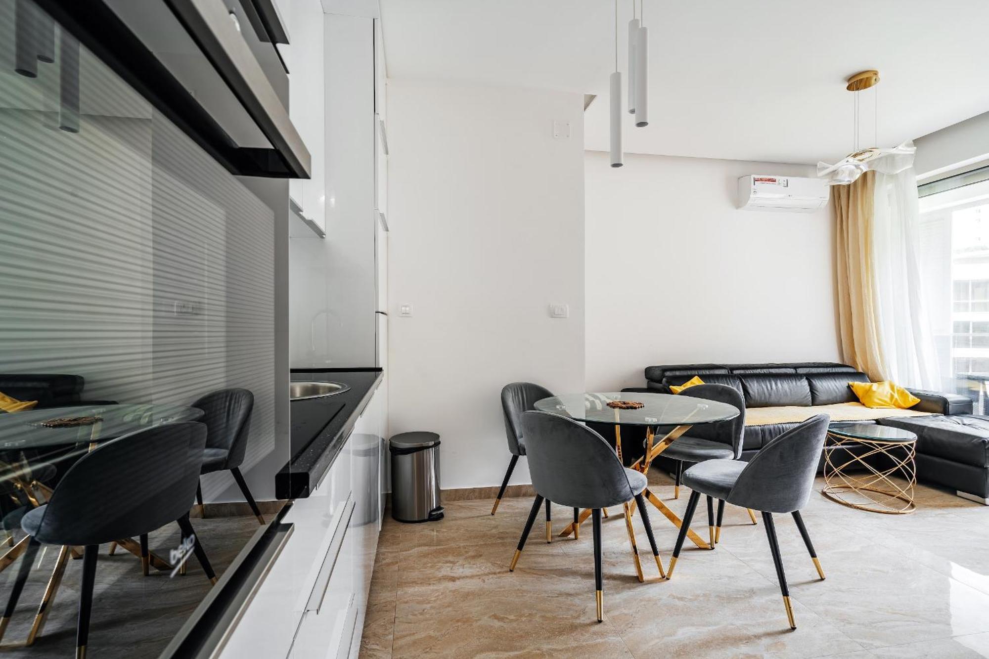 Aura Tower Aparments By In Property رفايلوفيتشي المظهر الخارجي الصورة