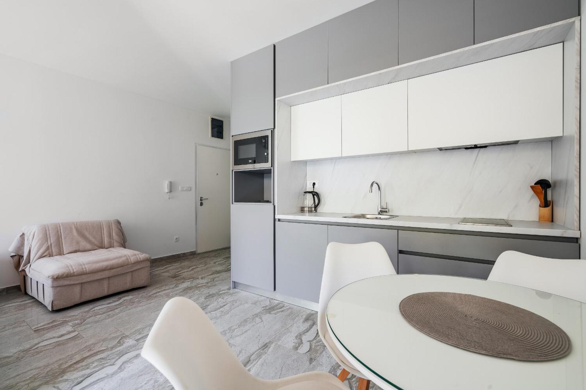 Aura Tower Aparments By In Property رفايلوفيتشي المظهر الخارجي الصورة